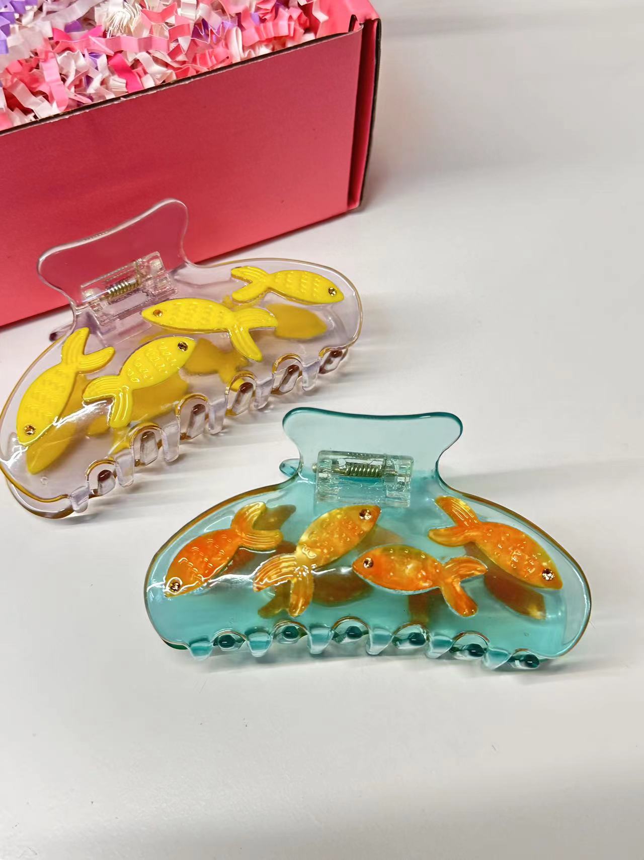 Gold Fish Hair Claw
